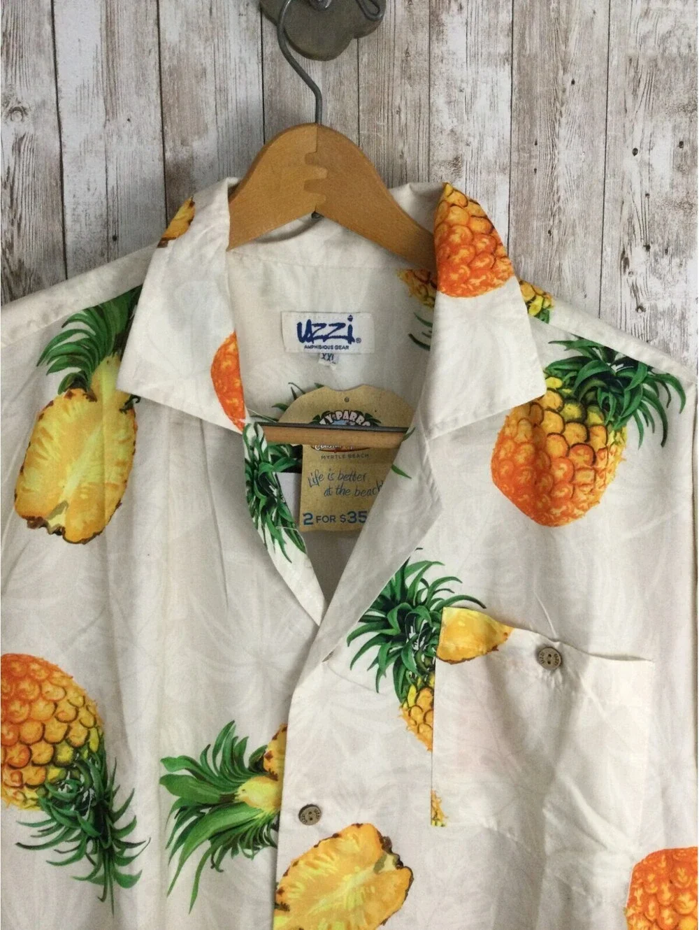 Uzzi Amphibious Gear Men's XXL Shirt Pineapple Short Sleeve Button Up NEW